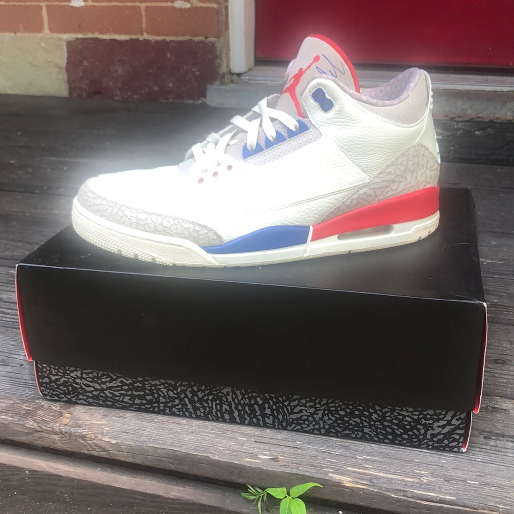 Jordan 3 Retro International Flight